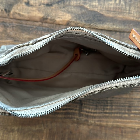 Dooney and Bourke mini short shoulder bag in mushroom. - Picture 3 of 5